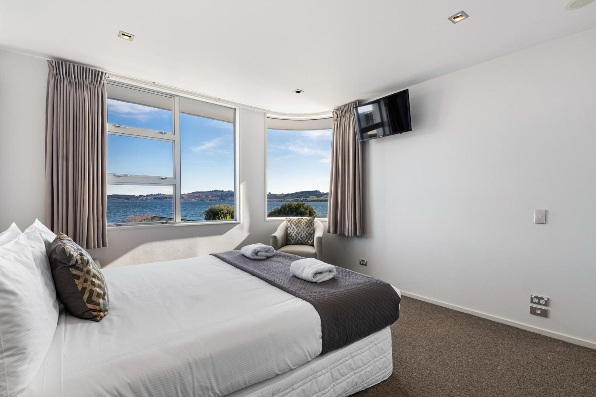 Waimahana Apartment 8 Taupo Exterior photo
